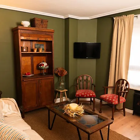 Casa Wenceslao Pola de Laviana