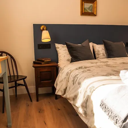 Casa Wenceslao Apartment *